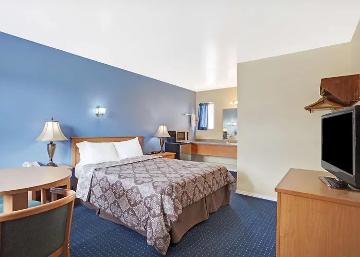 Days Inn By Wyndham Seattle North Of Downtown